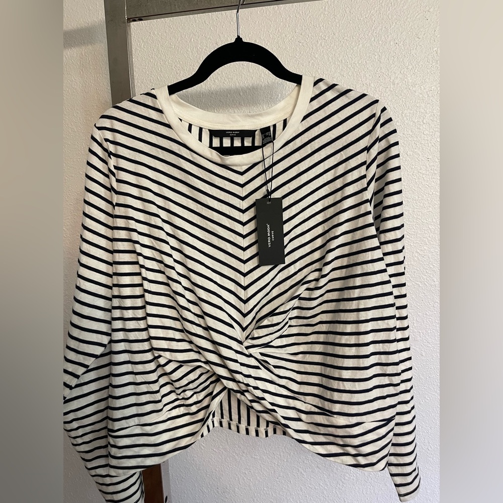 Vero Moda Curve White and Navy Blue Long Sleeve